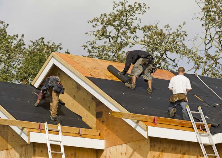 Professional roofers in Milford